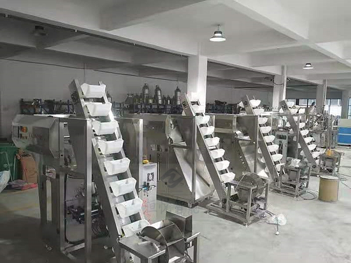 湿米粉专用自动一级大香蕉黄片上料装置